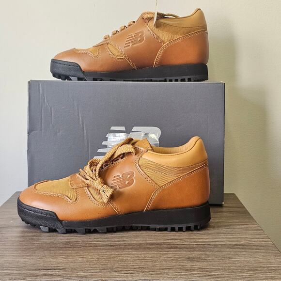 New Balance Shoes - New Balance Unisex Rainer Low Top Women's Outdoor Shoes Size 8.5  Cognac NWT